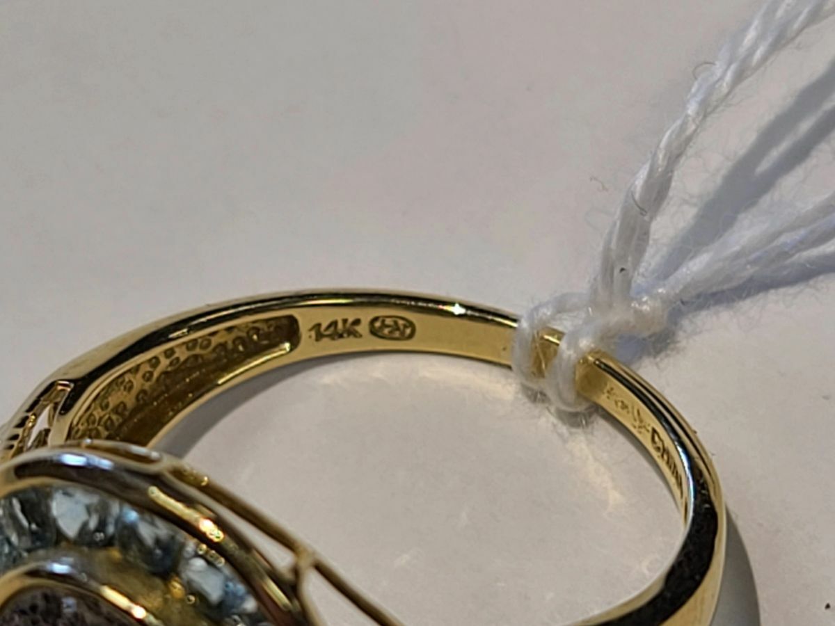 14kt Yellow Gold Ring with Blue Stones