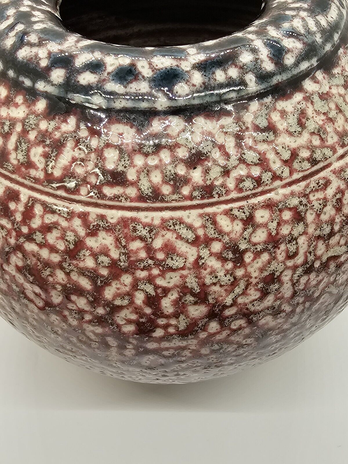 High Quality "Spongeware" Vase Iridescent Red White & Dark Blue Green 7" Tall