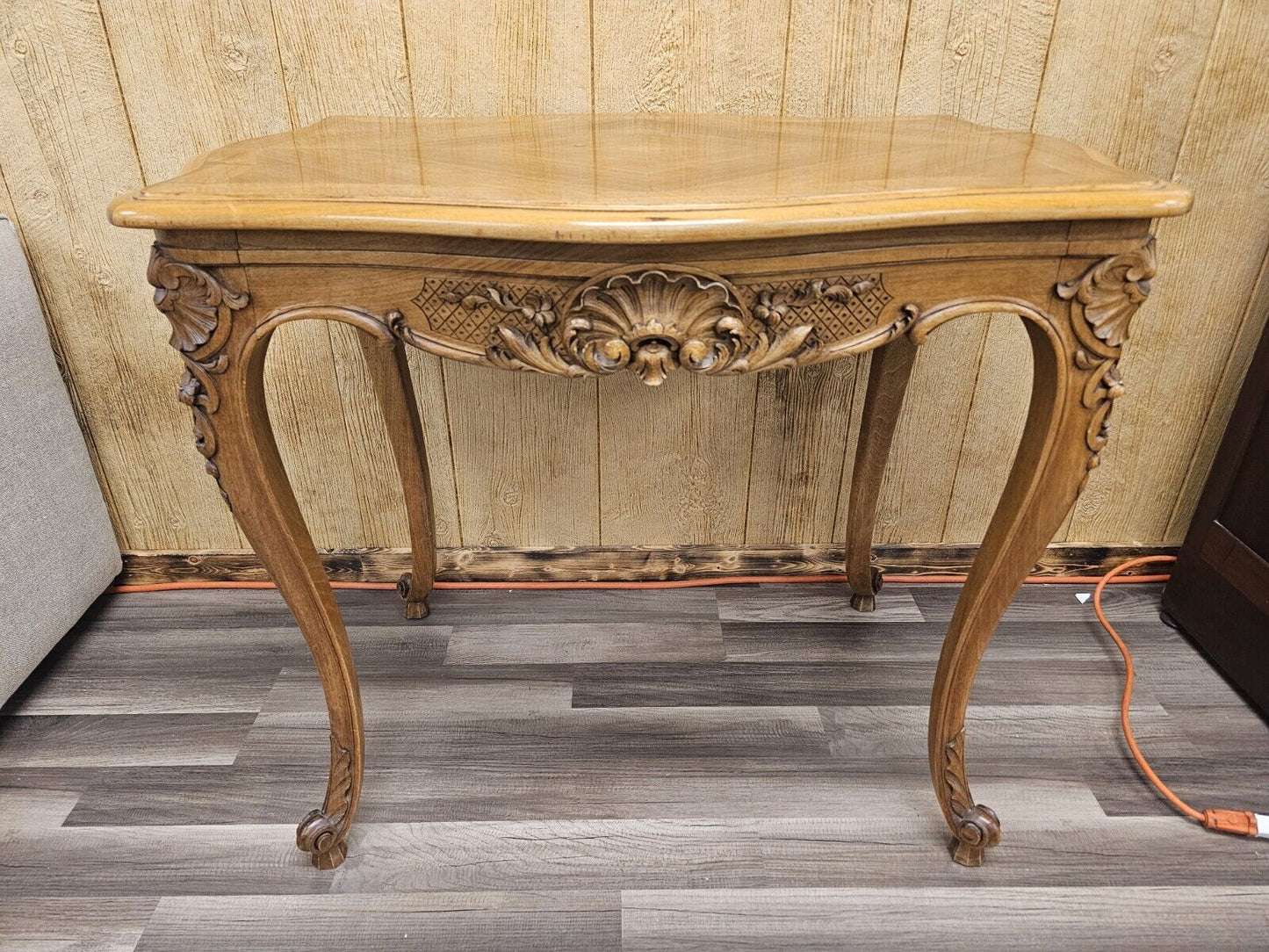 Antique French Louis XV Style Ornately Carved Side Accent Table Maple?
