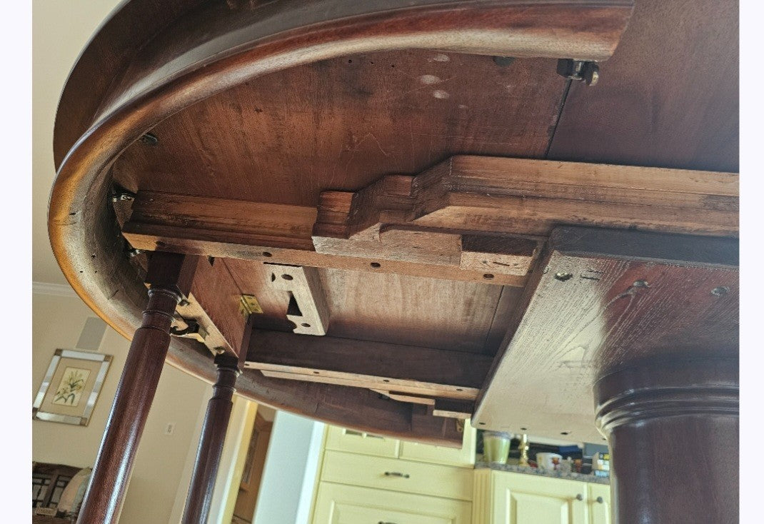 Quervelle? 18th-Early 19th Century Philadelphia? Banquet Dining Conference Table