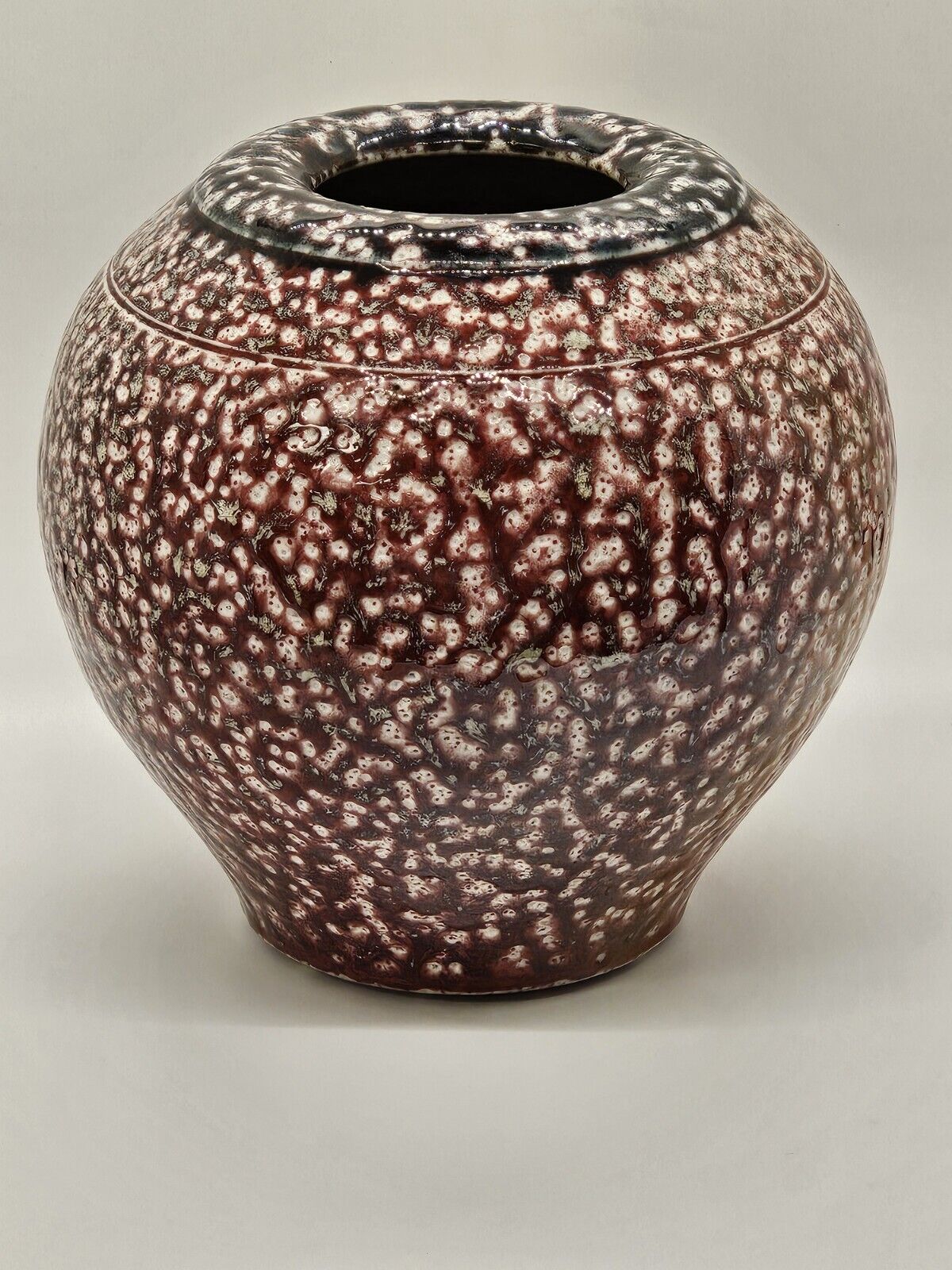 High Quality "Spongeware" Vase Iridescent Red White & Dark Blue Green 7" Tall