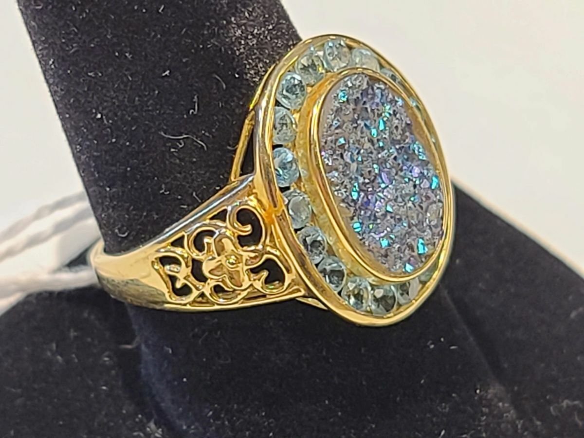 14kt Yellow Gold Ring with Blue Stones