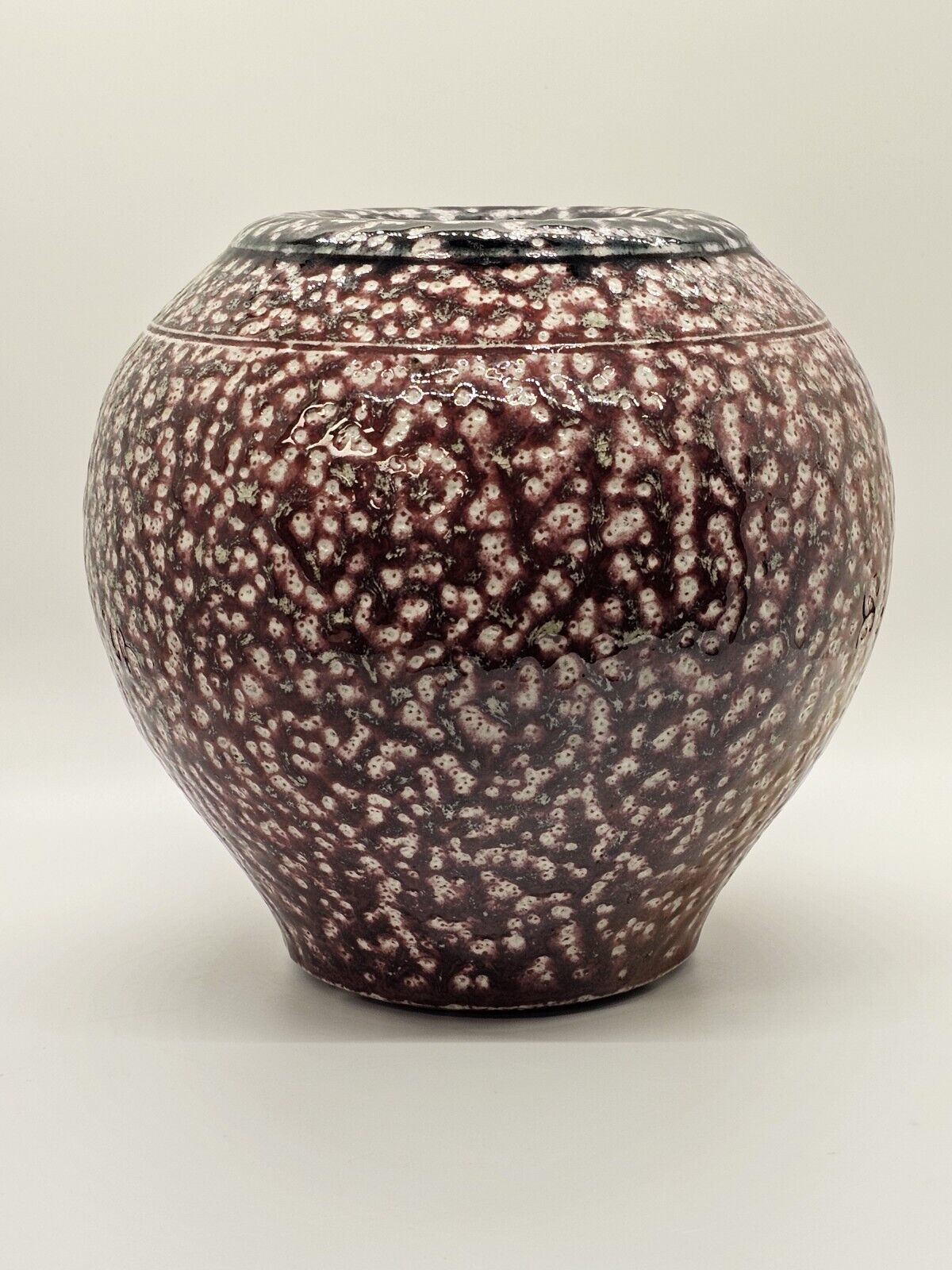 High Quality "Spongeware" Vase Iridescent Red White & Dark Blue Green 7" Tall