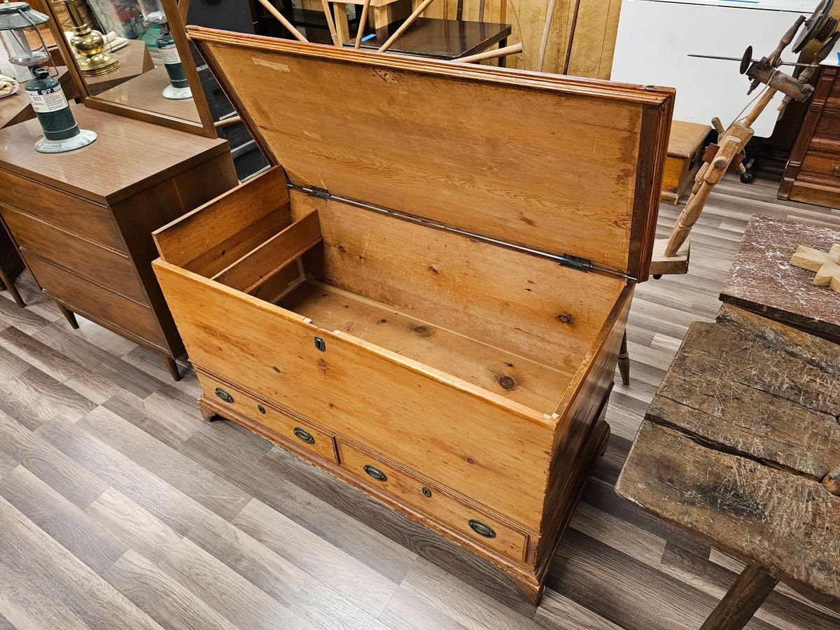 Early Antique Pine Blanket Chest Trunk w 2 Drawers Nice Dovetail Local Pick Up