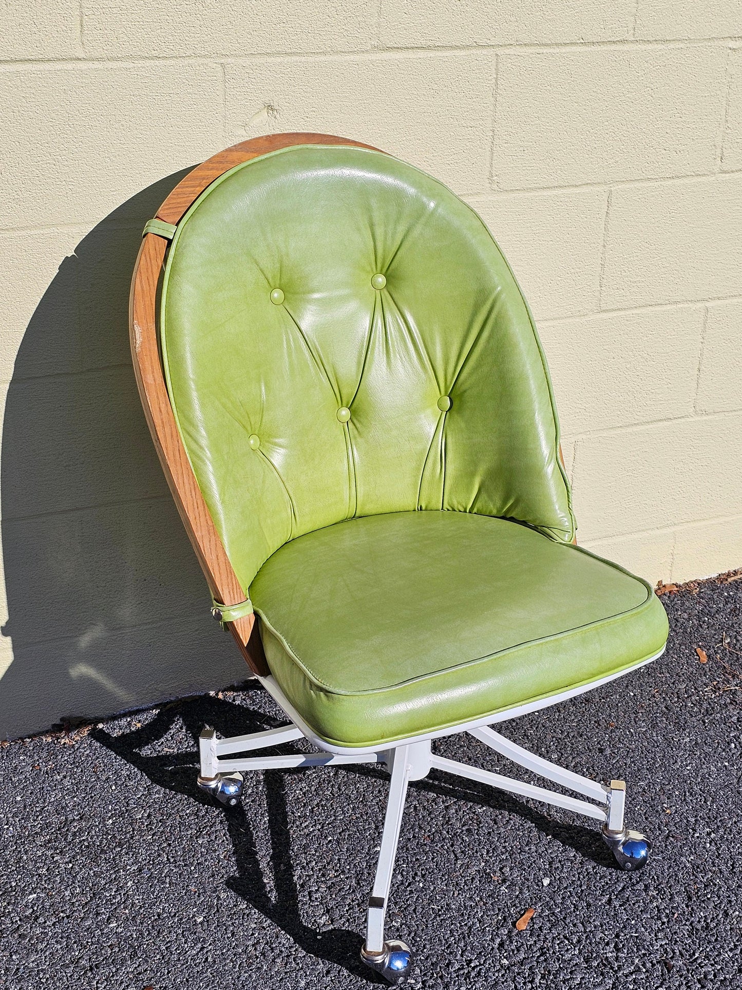 Vtg 1980s Kitchen Table & Metal Swivel Chairs On Rollers With Green Faux Leather Local Pick Up