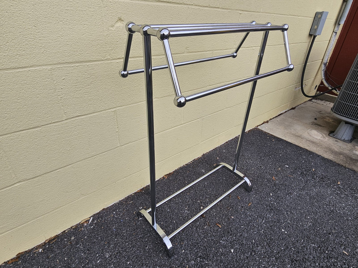 Vtg MCM Style Polished Chrome Freestanding Quilt Towel Racks (3)