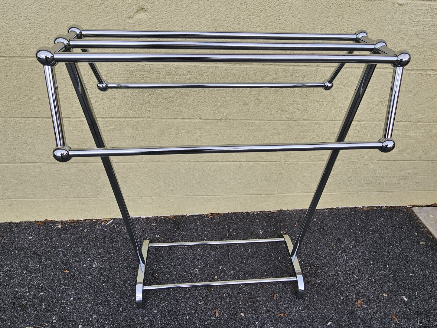 Vtg MCM Style Polished Chrome Freestanding Quilt Towel Racks (3)