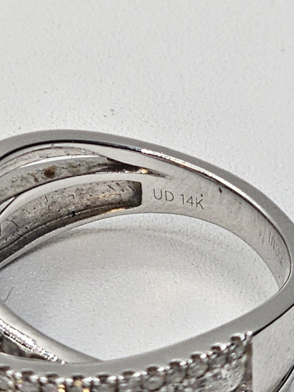 14k White Gold Diamond? Clear Stones Crossover Ring Size 5 Band 4.9 Grams