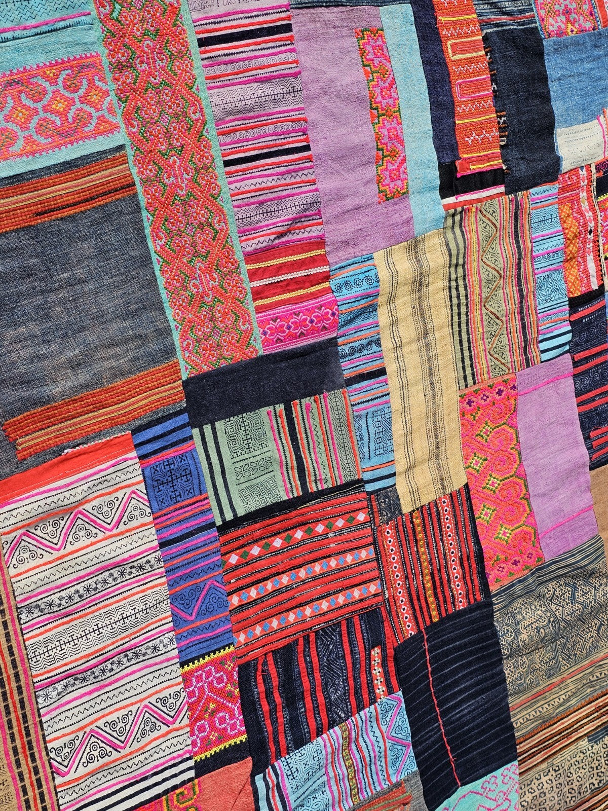 Vtg Tribal Indian Patchwork Quilt & Pillow Set Hand Stitched 99in X 96in 