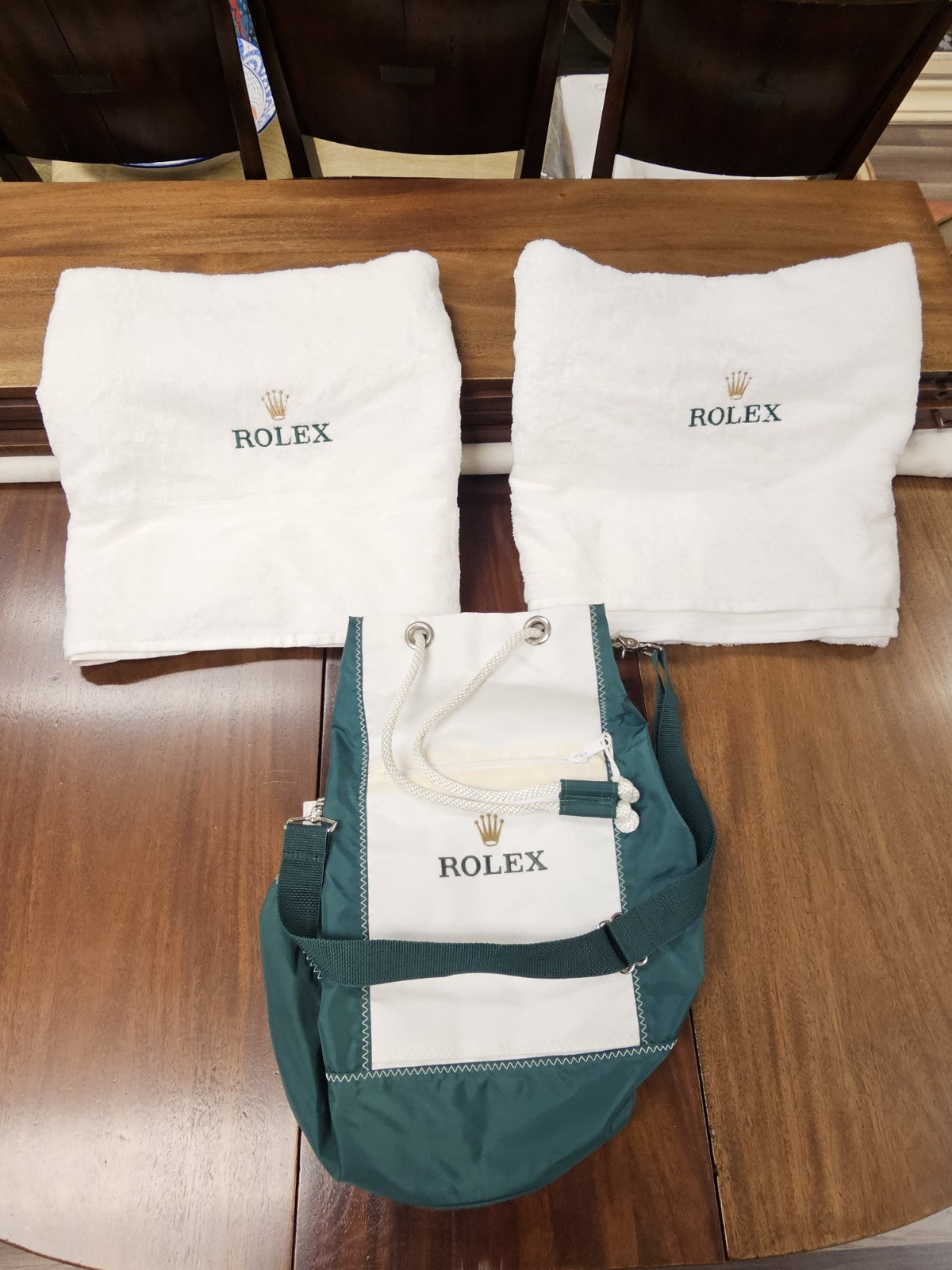 Vintage Rolex Sailers Duffel Bag With 2 Rolex Beach Bathroom Towels 33" X 70"