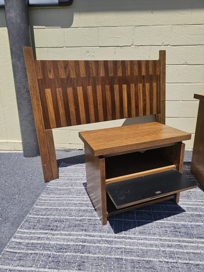 Mid Century Retro Post Modern Lane Oak Bedroom Set W Geometric Design 