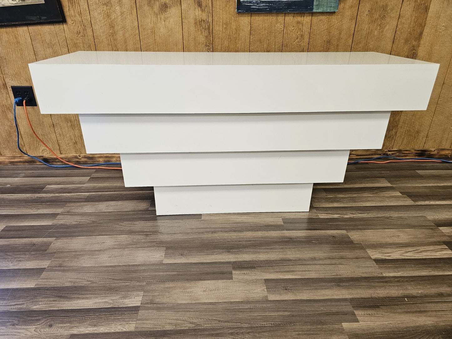 1980s Post Modern White Lacquer Photography Station W Cylinder Stools 