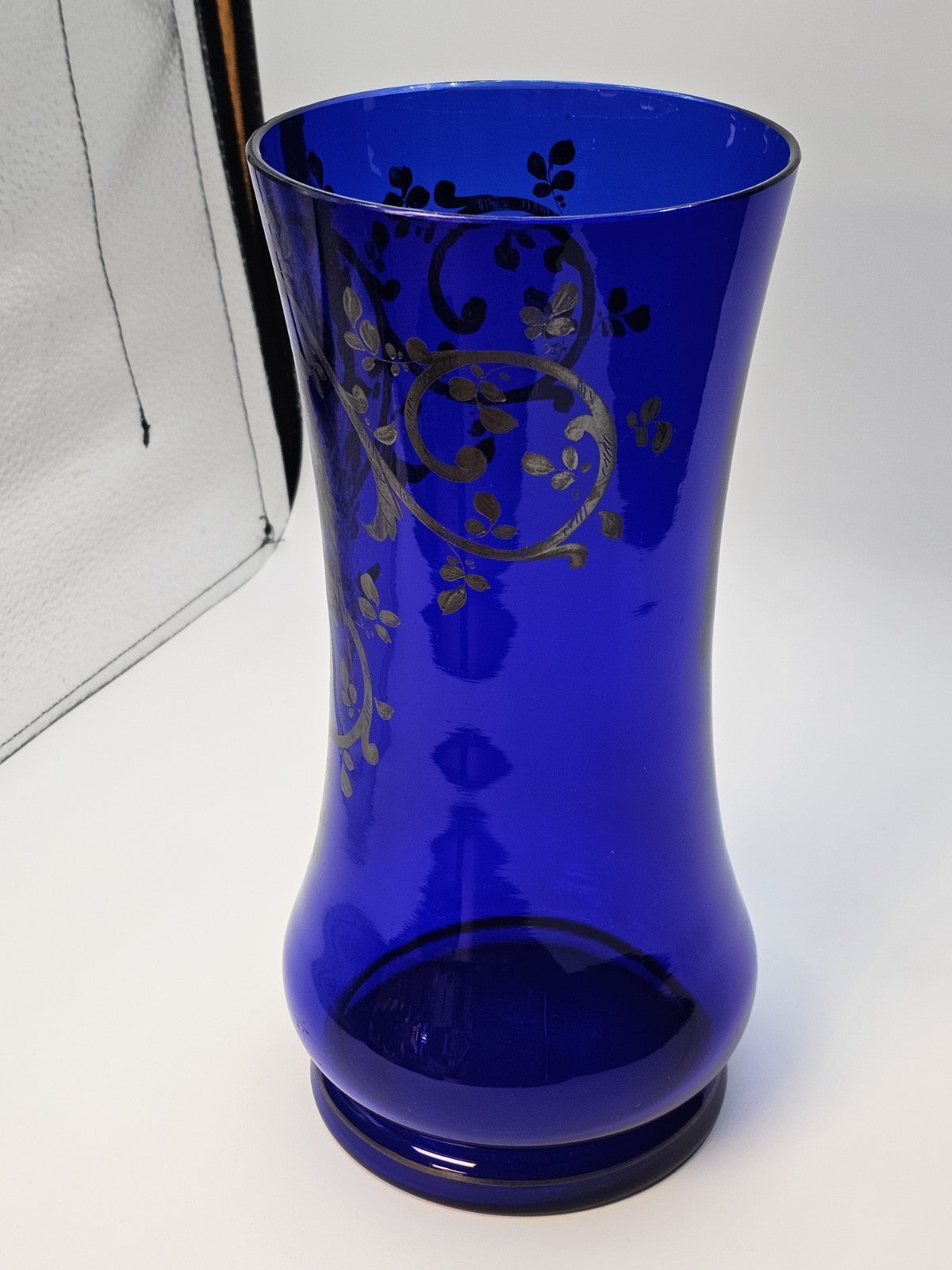 Vtg Czech Cobalt Blue Art Glass Vase With Silver Overlay Parrots Birds 11 " Tall