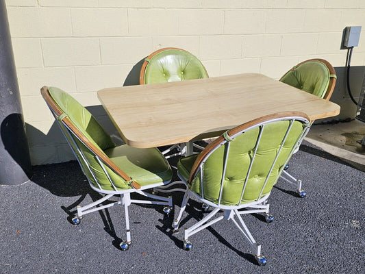 Vtg 1980s Kitchen Table & Metal Swivel Chairs On Rollers With Green Faux Leather