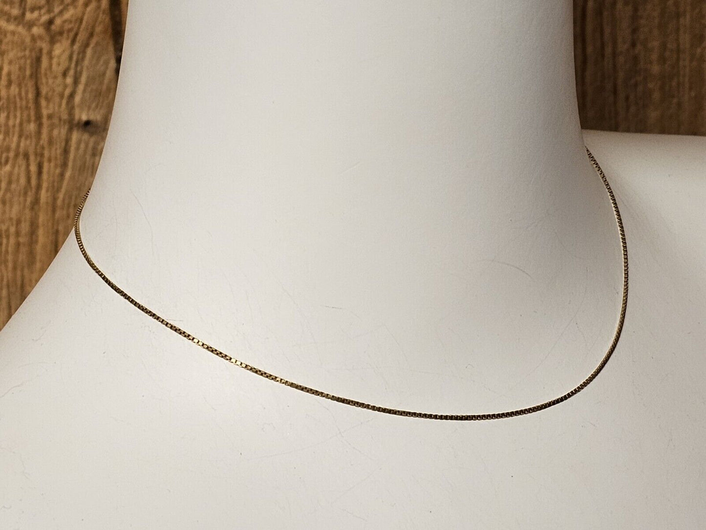 750 18K Yellow Gold Box Chain Choker Necklace 15.5 Inch 2.9 Grams Makers Mark