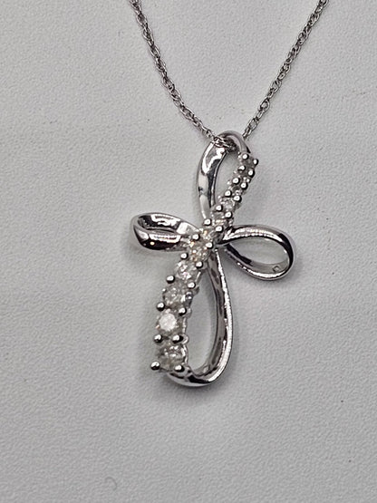 10k White Gold Cross Pendant & 10k White Gold Necklace W 8 Clear Stones 18 In