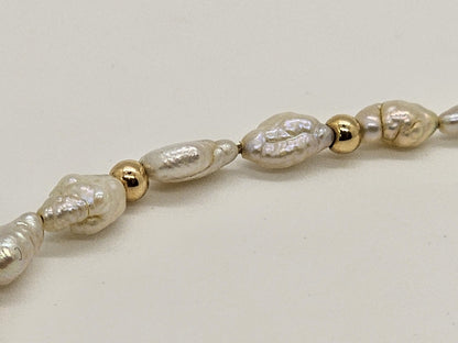 Vtg Freshwater Pearl Necklace Choker 16 Inch Long Gold? With Nice Clasp