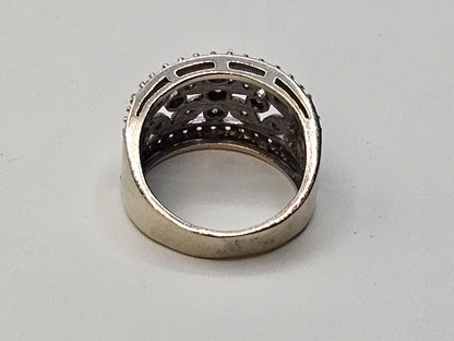 14K White Gold Floral Diamond Cocktail Ring Size 5.5 Clear Stones 6 Grams