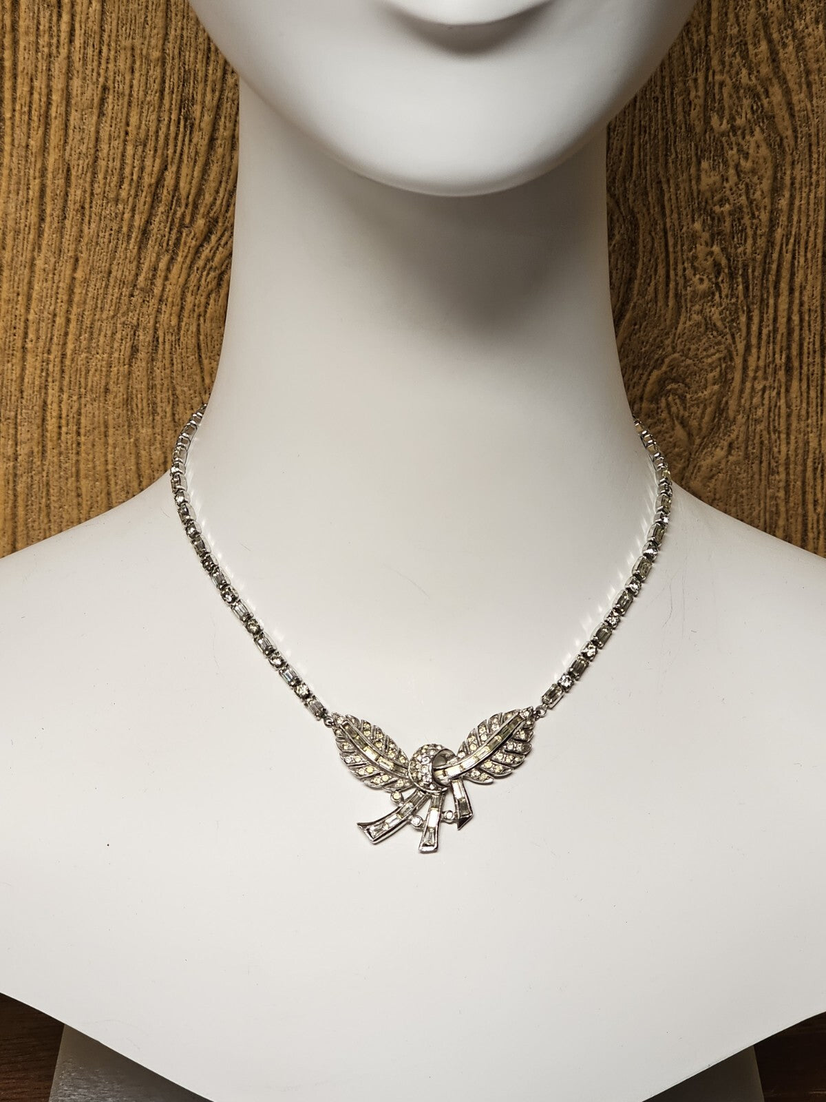 Vintage Sparkly Rhinestone Statement Necklace Choker 16 Inch
