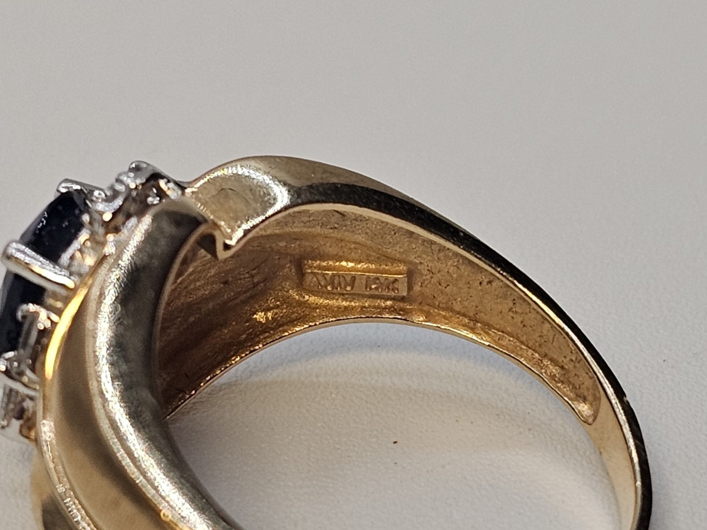 14k Yellow Gold Sapphire & Diamonds Statement Cocktail Size 6.25 Ring 3.9 Grams