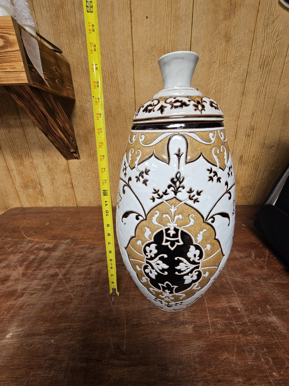 Maitland Smith Ceramic Porcelain Decorative Accent Vase Ginger Jar Urn 21.5 In T