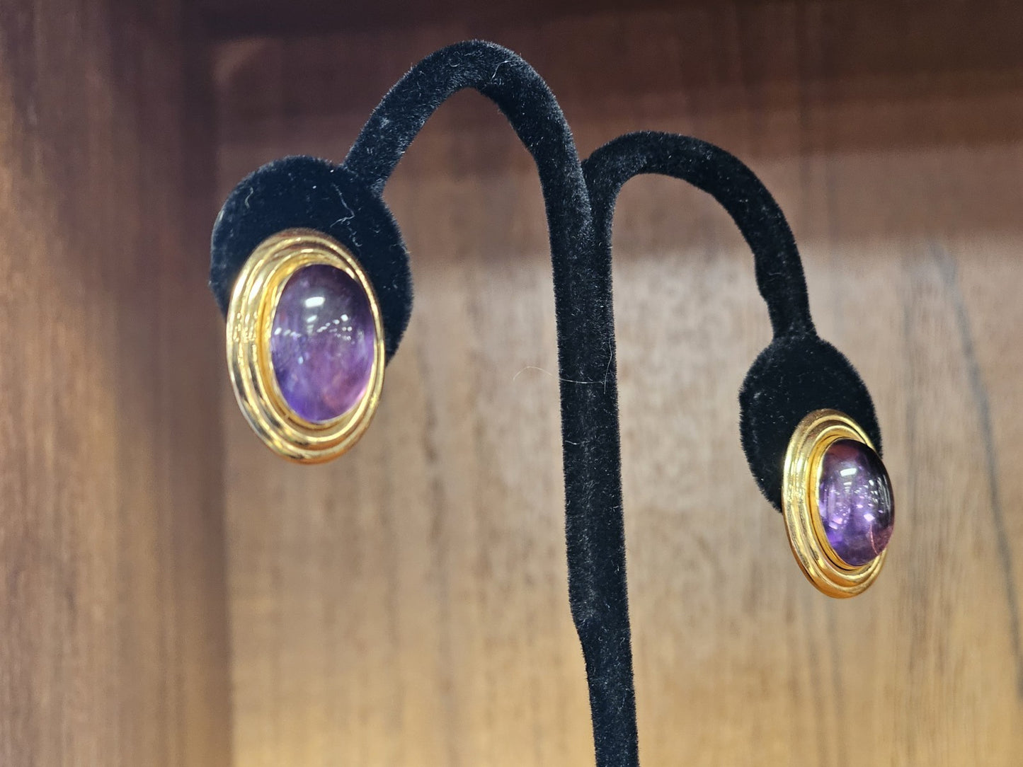 Vtg 14K Yellow Gold Oval Amethyst Cabochon Earrings 7 Grams 1 In Long