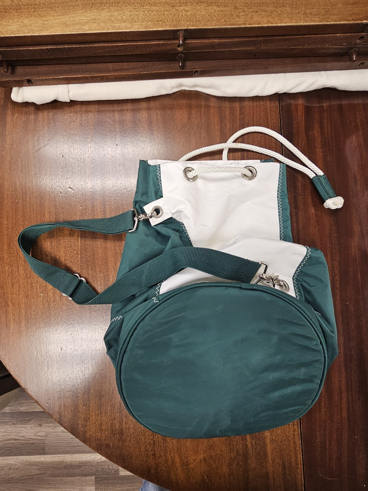 Vintage Rolex Sailers Duffel Bag With 2 Rolex Beach Bathroom Towels 33" X 70"