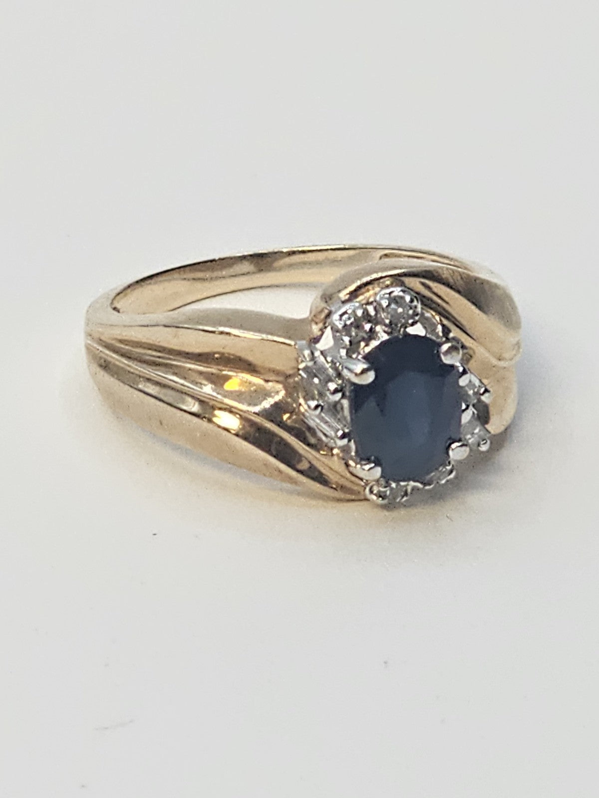 14k Yellow Gold Sapphire & Diamonds Statement Cocktail Size 6.25 Ring 3.9 Grams
