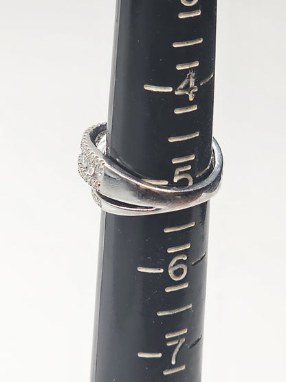 14k White Gold Diamond? Clear Stones Crossover Ring Size 5 Band 4.9 Grams