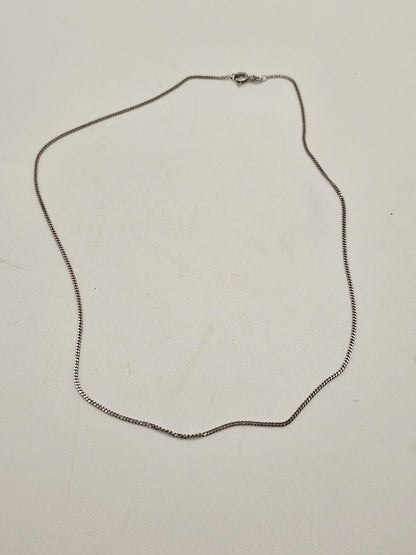 750 18K White Gold Choker 15.5 Inch Necklace 2.2 Grams