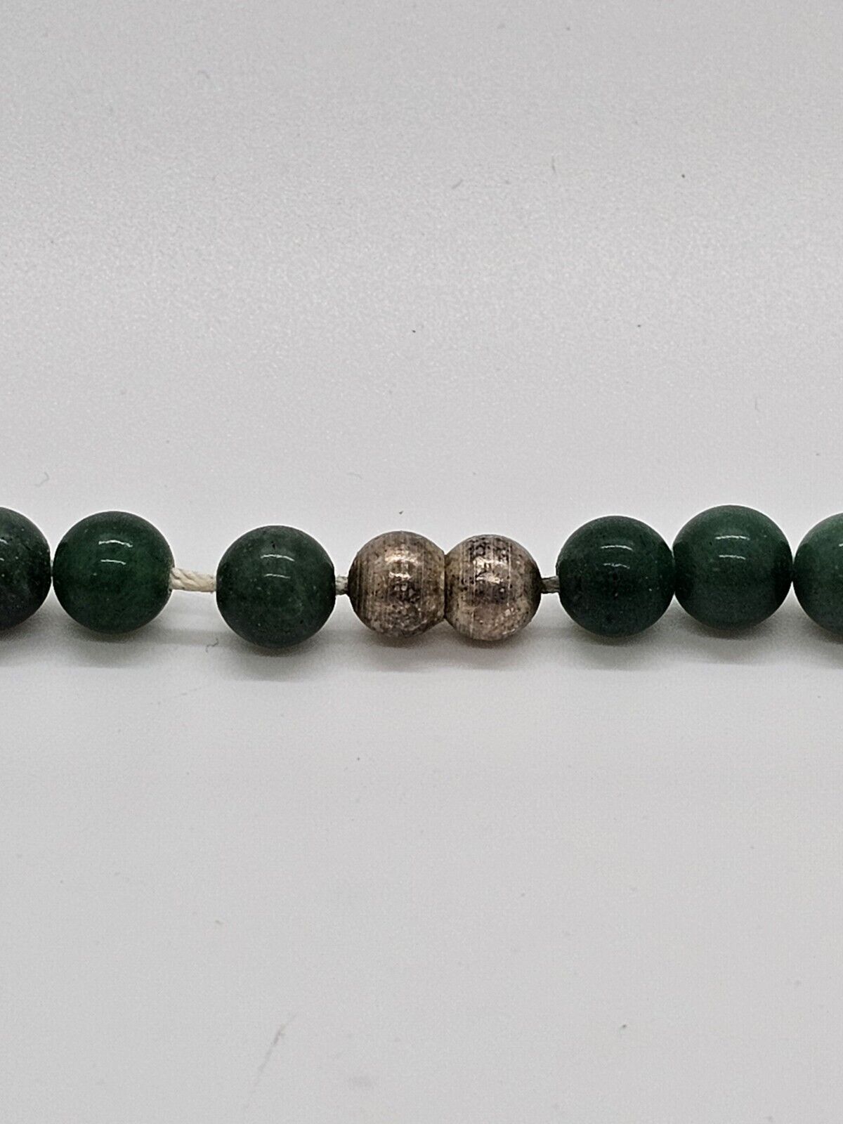 Beautiful Chinese Vintage Green Jade Bead Necklace 25 Inches Silver Screw Clasp