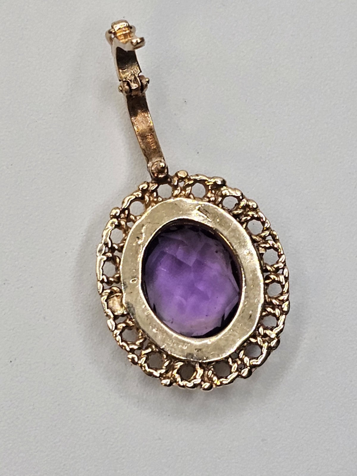 Vtg 14k Yellow Gold Purple Amethyst Statement Pendant 5.2 Grams Appx 1.25 In