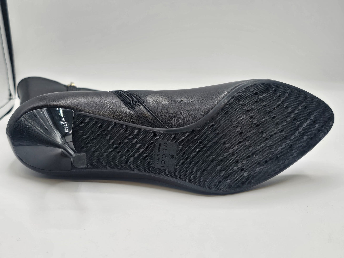 Gucci 246688 Black Leather Zip Up Ankle Boots Size 36.5 Used