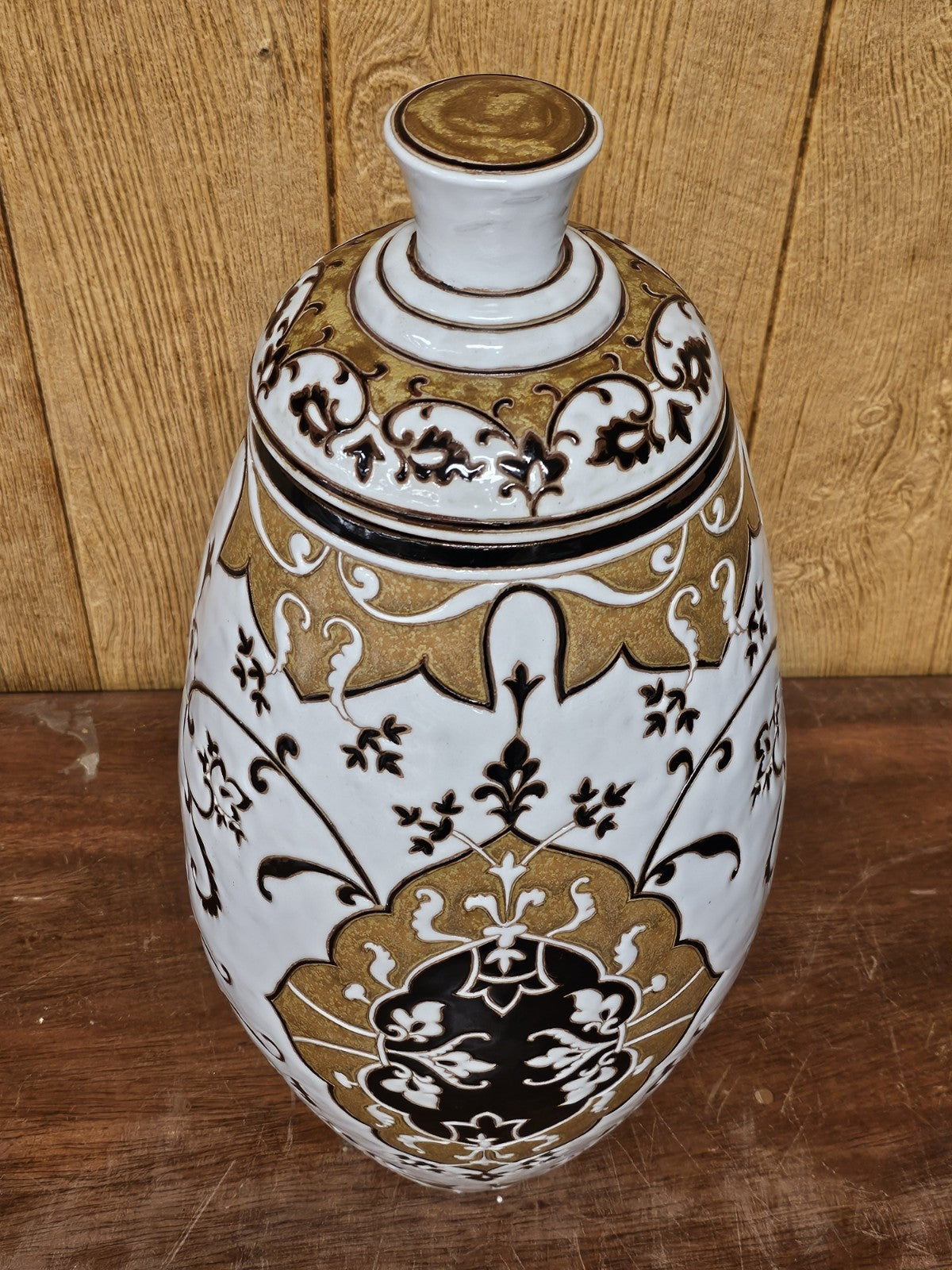 Maitland Smith Ceramic Porcelain Decorative Accent Vase Ginger Jar Urn 21.5 In T