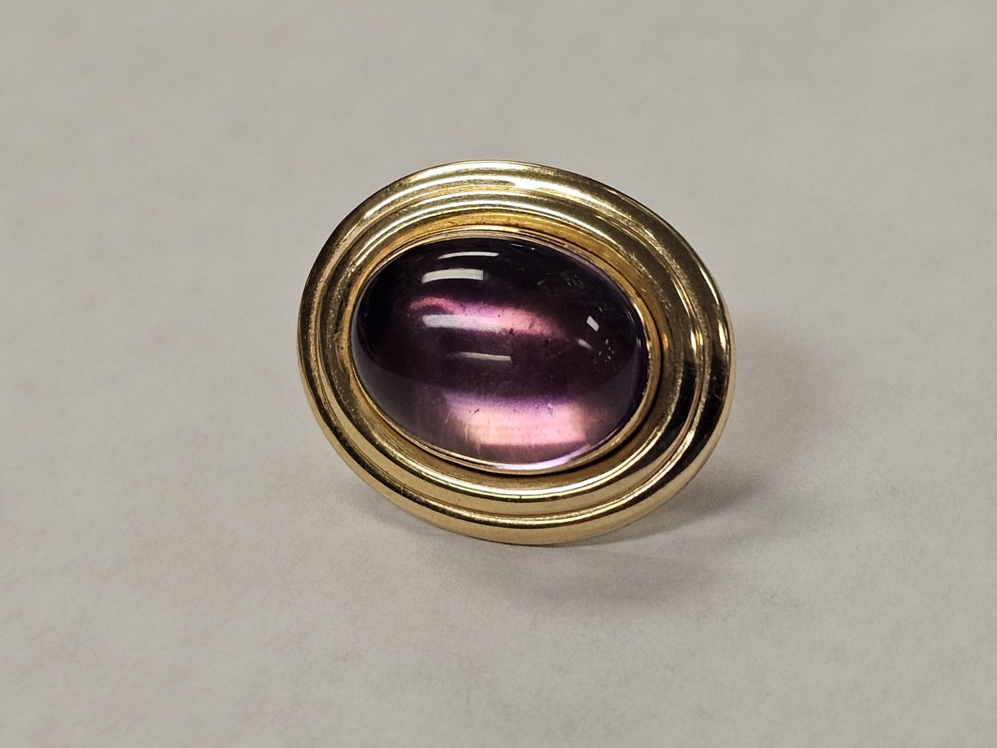 Vtg 14K Yellow Gold Oval Amethyst Cabochon Earrings 7 Grams 1 In Long