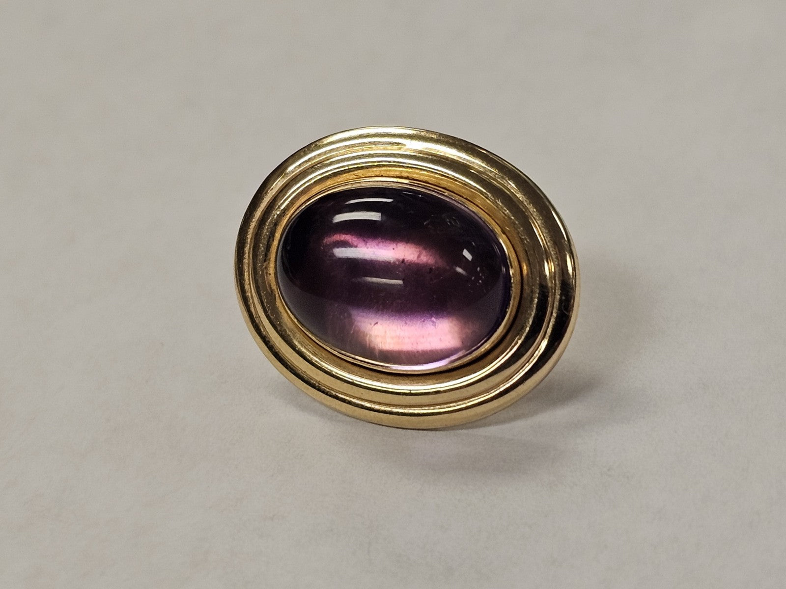 Vtg 14K Yellow Gold Oval Amethyst Cabochon Earrings 7 Grams 1 In Long