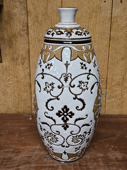 Maitland Smith Ceramic Porcelain Decorative Accent Vase Ginger Jar Urn 21.5 In T