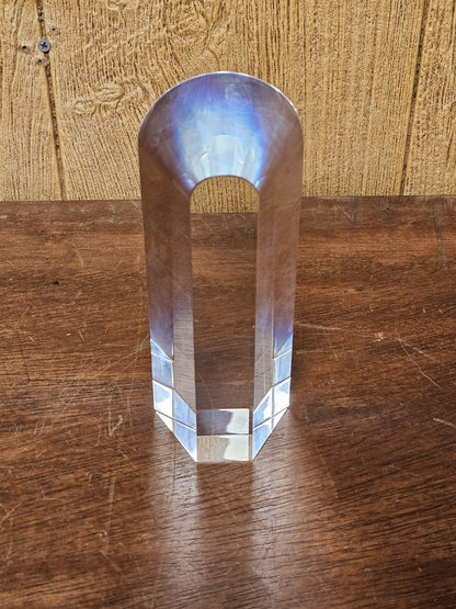 Hoya Crystal “Portal” Sculpture By Toshio Sugasawa 8.25" T x 3" x 2" Light Decor