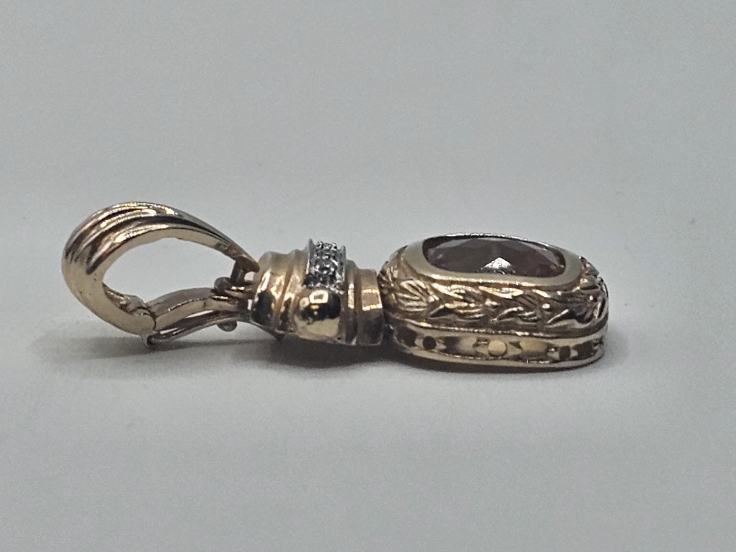14k Yellow Gold Citrine Pendant W 4 Clear Stones 5.9 Grams 1.25 Inches Long 