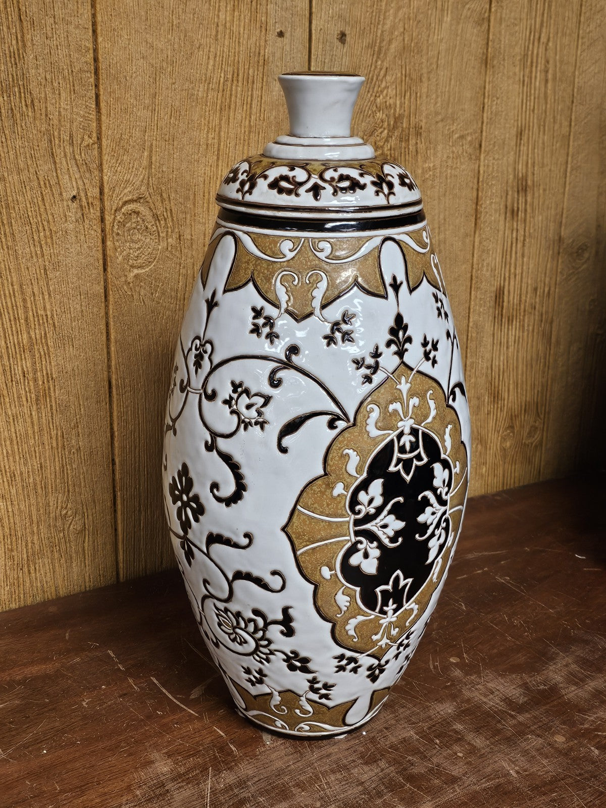 Maitland Smith Ceramic Porcelain Decorative Accent Vase Ginger Jar Urn 21.5 In T