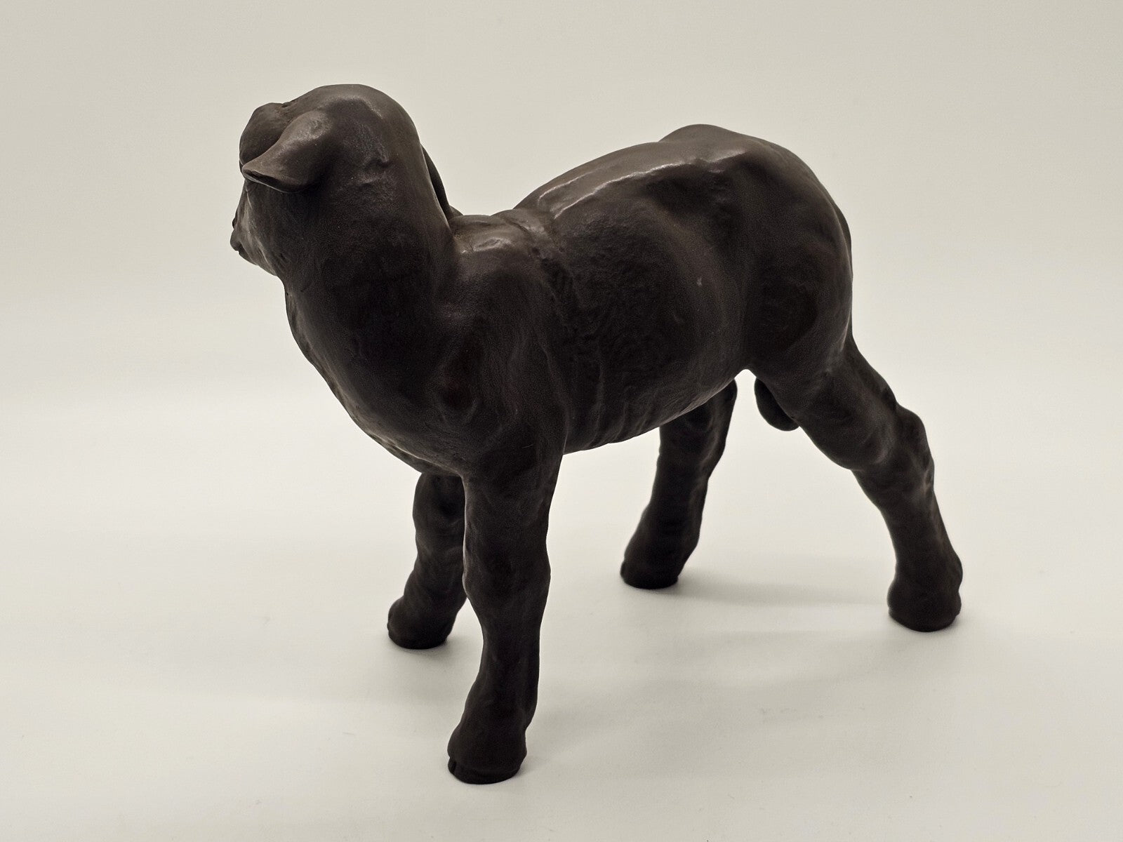 Vtg Meissen Brown Lamb Porcelain Figurine 5.25 Inch Tall Stamped
