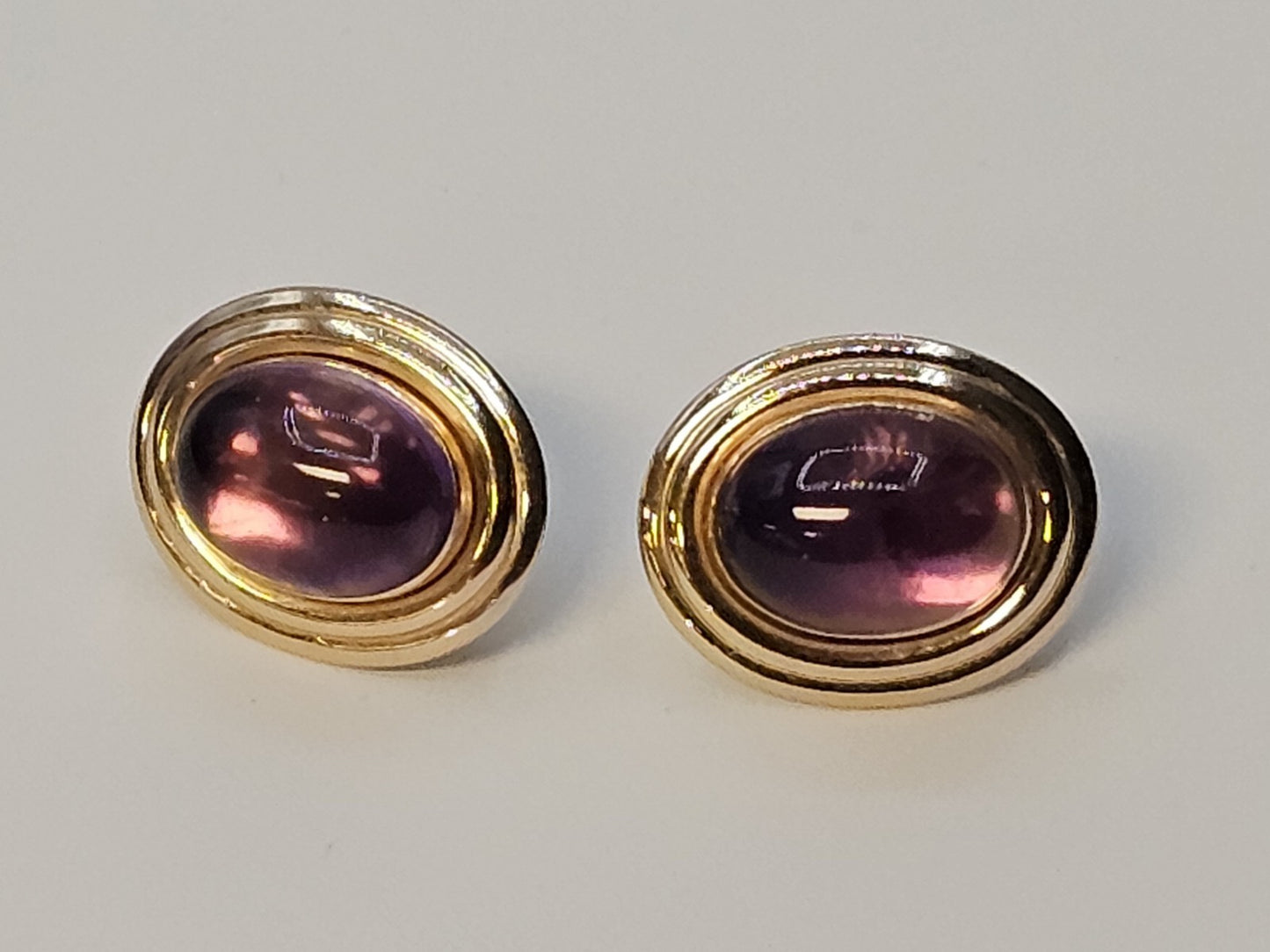 Vtg 14K Yellow Gold Oval Amethyst Cabochon Earrings 7 Grams 1 In Long