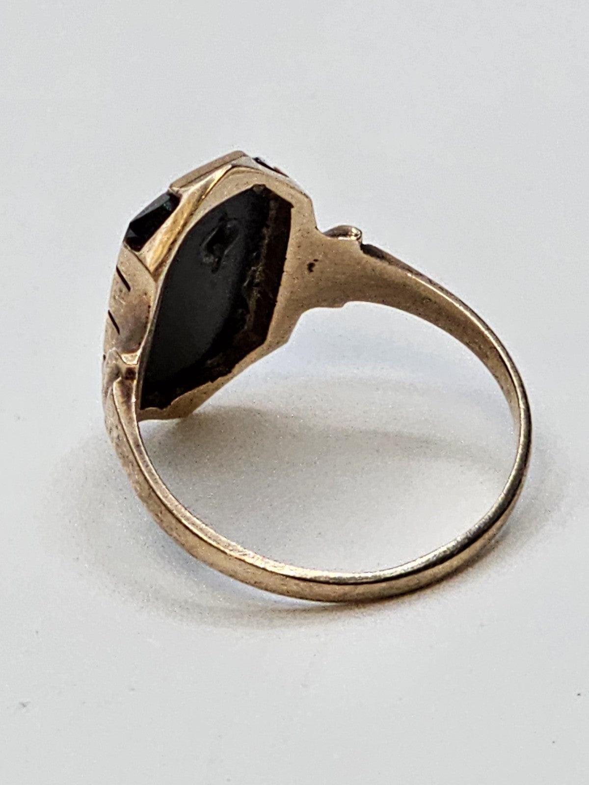 Vtg 10K Yellow Gold Black Onyx Diamond? Clear Stone Ring Size 8 Hallmarked 2.7 G