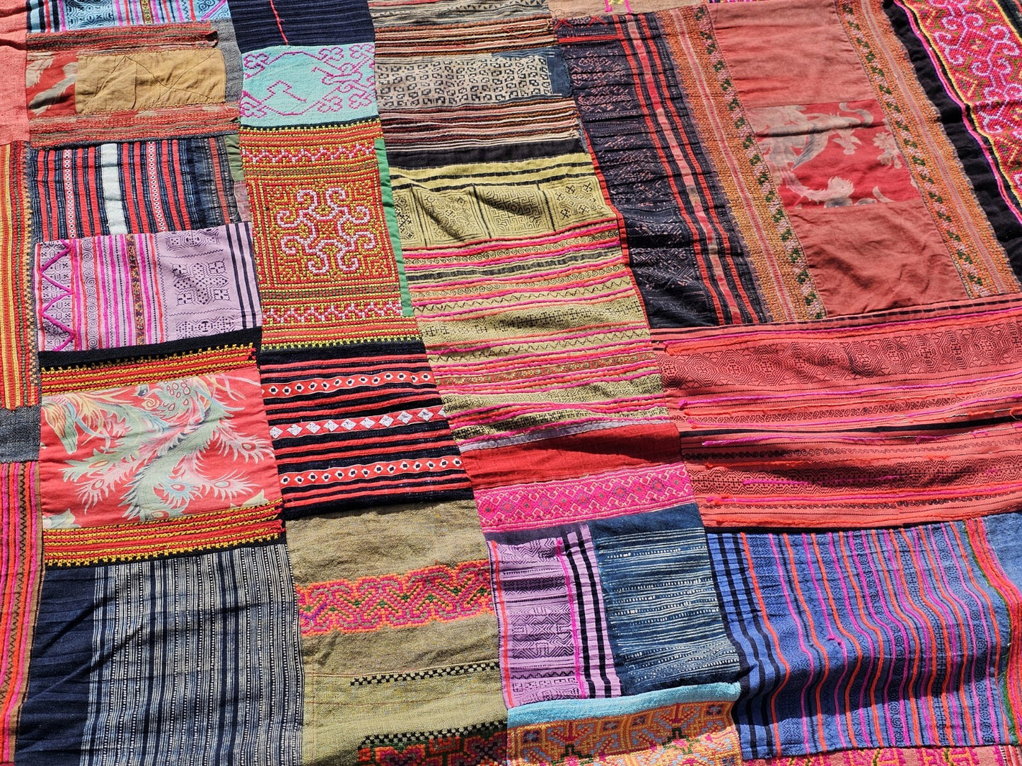 Vtg Tribal Indian Patchwork Quilt & Pillow Set Hand Stitched 99in X 96in 