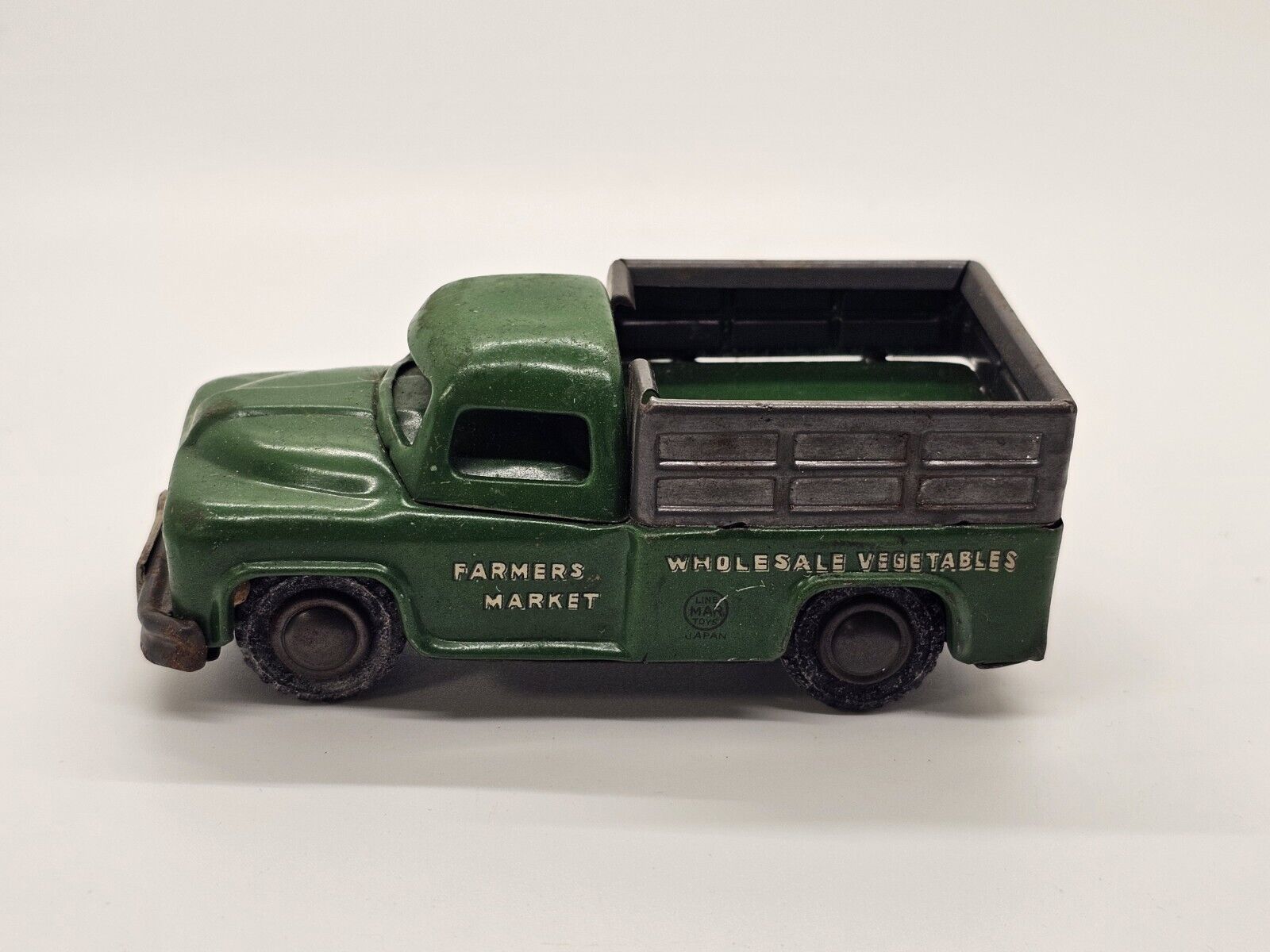 1950's Linemar Tin Friction Farmers Market Truck Green Decent Condition 4 Inch