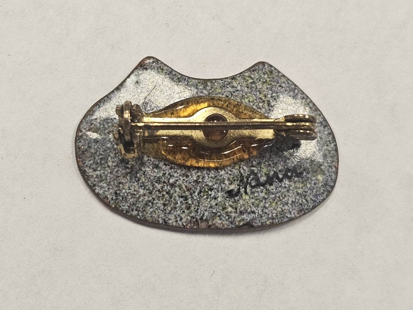 Vtg Nanci Mid Century Enamel On Copper Pin Brooch White Cat Face MCM Signed