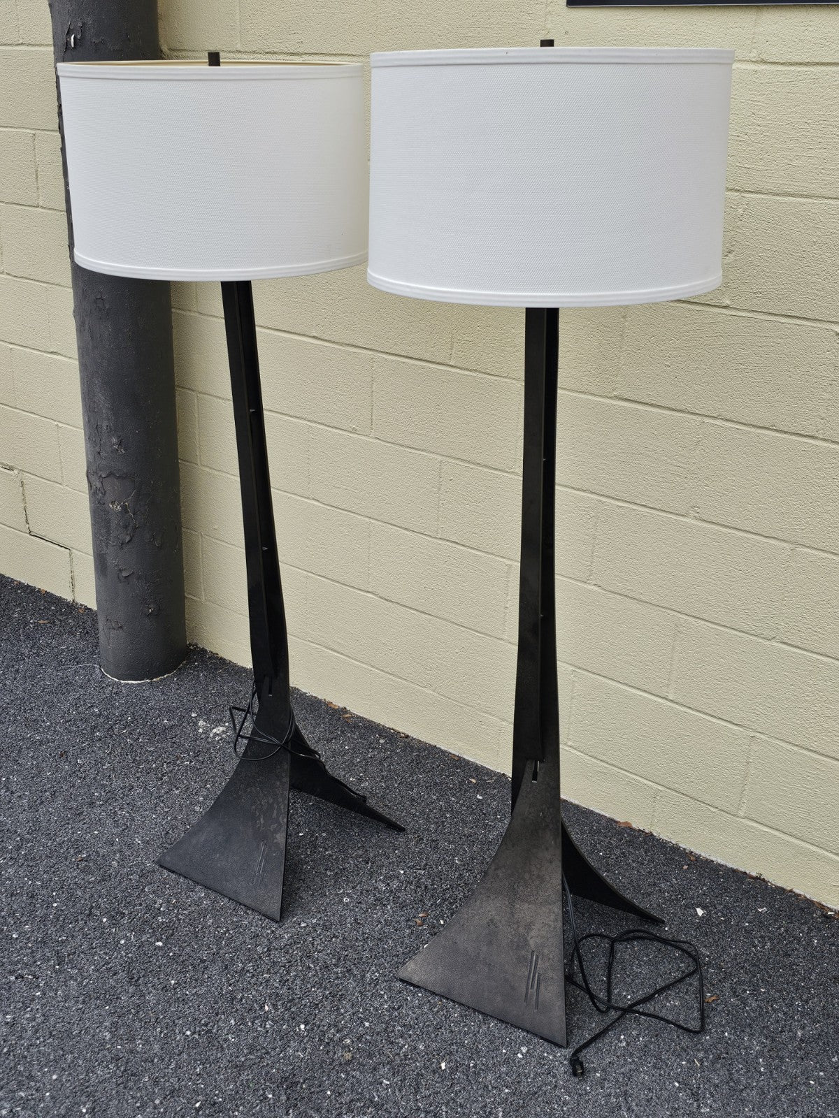 Hubbardton Forged Iron Contemporary Stasis Floor Lamp Pair 63 In Tall