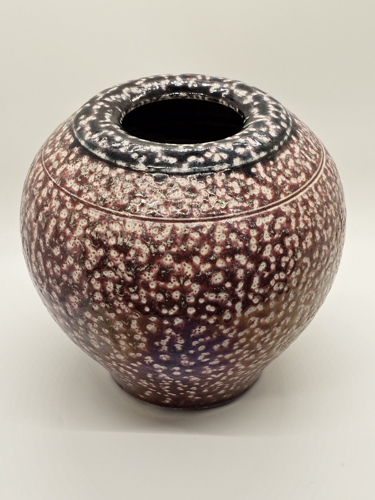 High Quality "Spongeware" Vase Iridescent Red White & Dark Blue Green 7" Tall