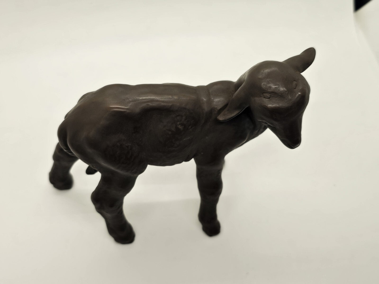 Vtg Meissen Brown Lamb Porcelain Figurine 5.25 Inch Tall Stamped