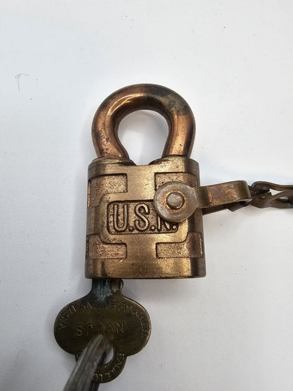 Pair Of Antique WW1 WW2 Eagle US Navy Padlocks With 2 Keys Each 
